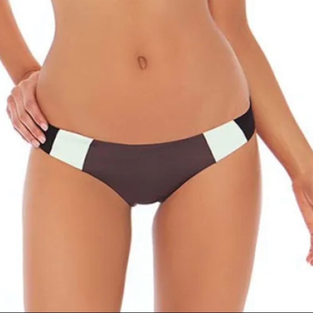 L Space PEBBLE MIA REVERSIBLE BOTTOM
